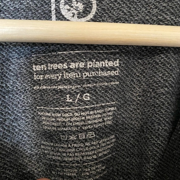 TenTree V-neck - Picture 3 of 3